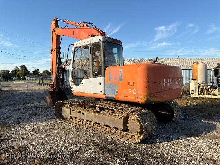 image for item FK3857 1992 Hitachi EX120-2 excavator