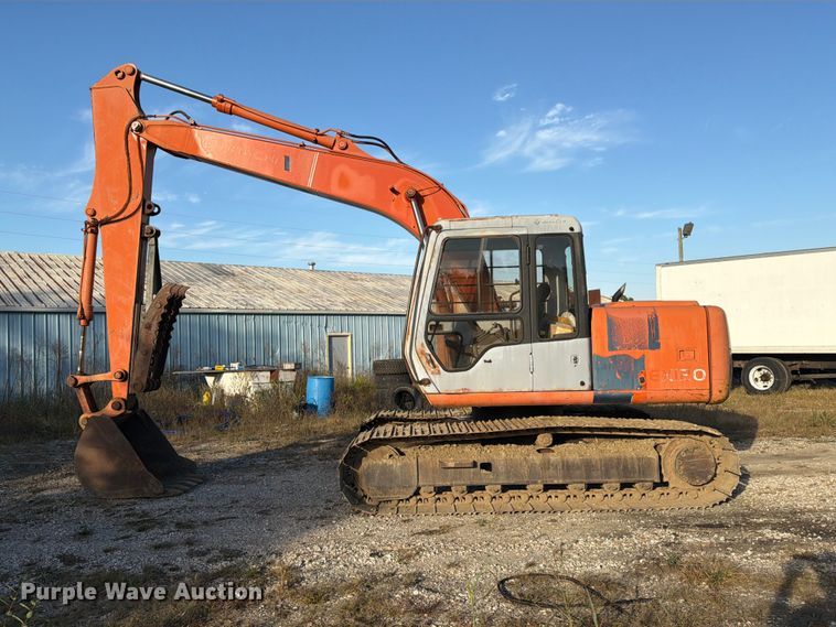 image for item FK3857 1992 Hitachi EX120-2 excavator