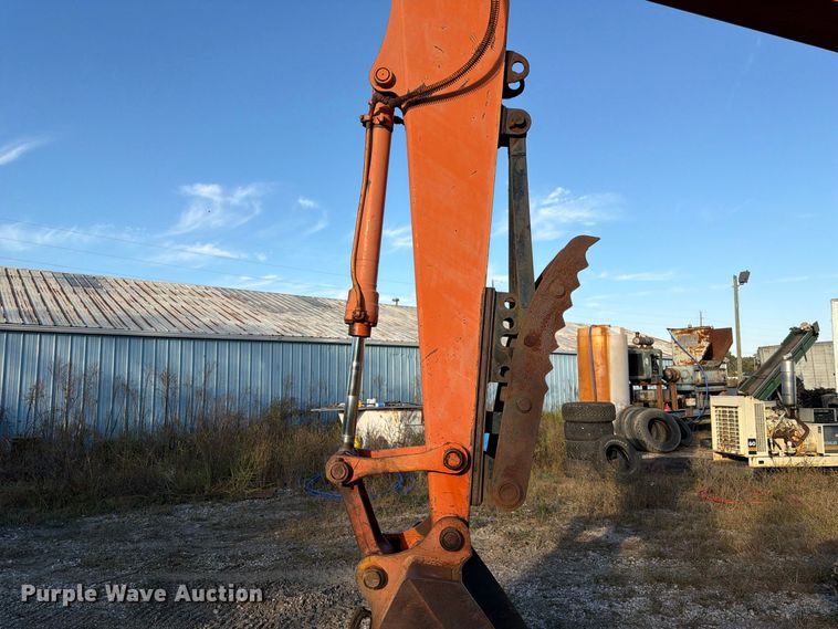 image for item FK3857 1992 Hitachi EX120-2 excavator