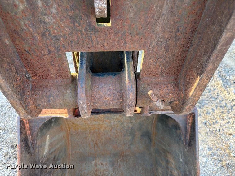 image for item FK3857 1992 Hitachi EX120-2 excavator
