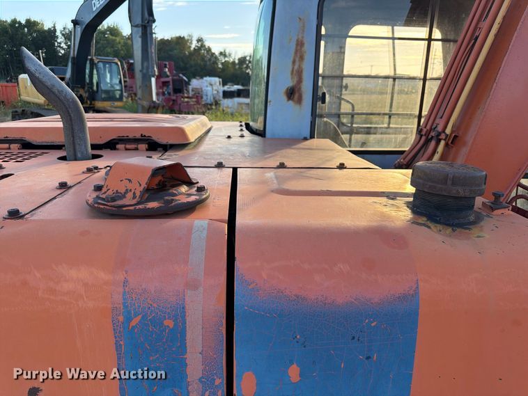 image for item FK3857 1992 Hitachi EX120-2 excavator