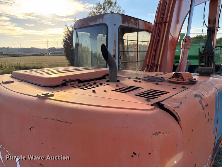 image for item FK3857 1992 Hitachi EX120-2 excavator