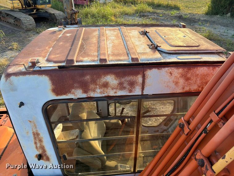 image for item FK3857 1992 Hitachi EX120-2 excavator