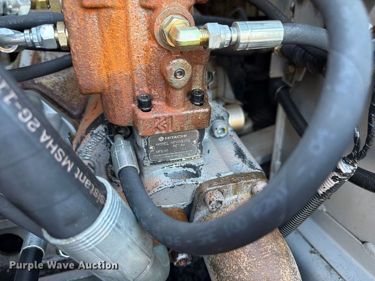image for item FK3857 1992 Hitachi EX120-2 excavator
