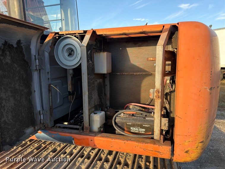 image for item FK3857 1992 Hitachi EX120-2 excavator