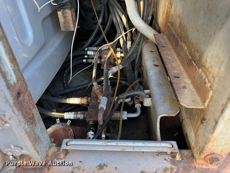 image for item FK3857 1992 Hitachi EX120-2 excavator