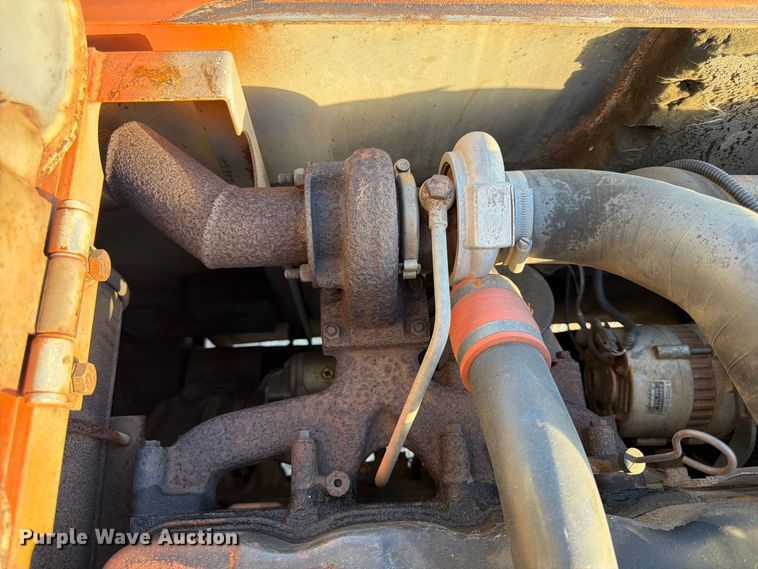 image for item FK3857 1992 Hitachi EX120-2 excavator