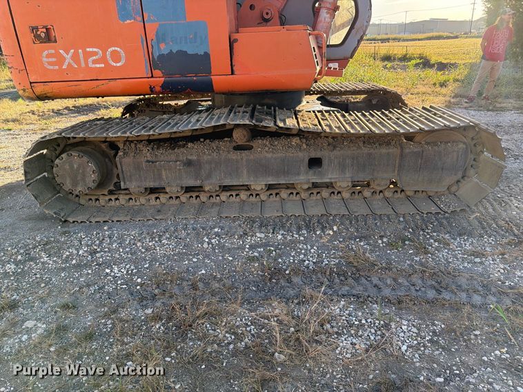 image for item FK3857 1992 Hitachi EX120-2 excavator
