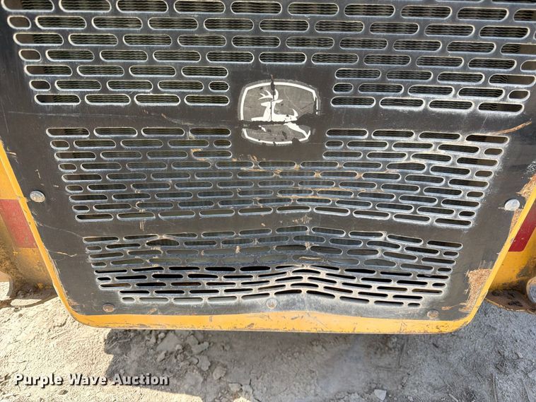 image for item FK3858 2009 John Deere 325 skid steer loader