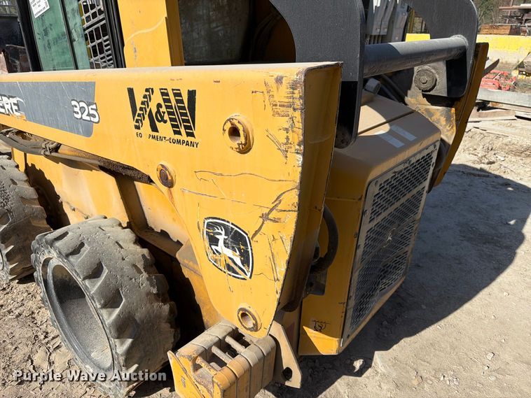 image for item FK3858 2009 John Deere 325 skid steer loader
