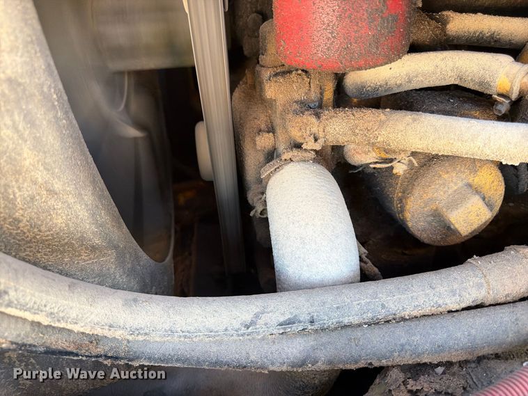 image for item FK3858 2009 John Deere 325 skid steer loader