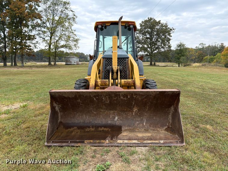 image for item FK3860 2004 John Deere 310SG backhoe
