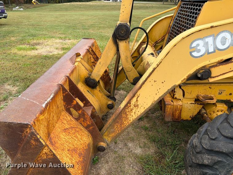 image for item FK3860 2004 John Deere 310SG backhoe