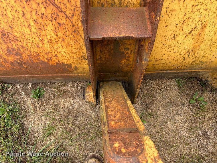 image for item FK3860 2004 John Deere 310SG backhoe