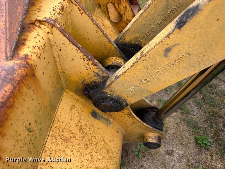 image for item FK3860 2004 John Deere 310SG backhoe