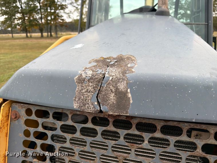 image for item FK3860 2004 John Deere 310SG backhoe