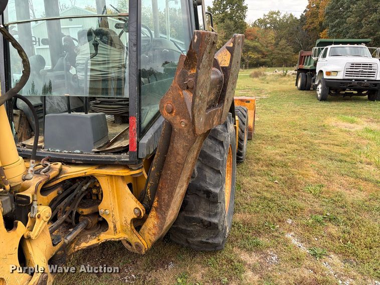 image for item FK3860 2004 John Deere 310SG backhoe