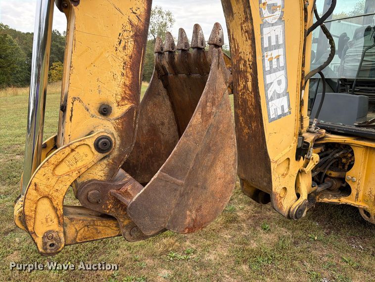 image for item FK3860 2004 John Deere 310SG backhoe