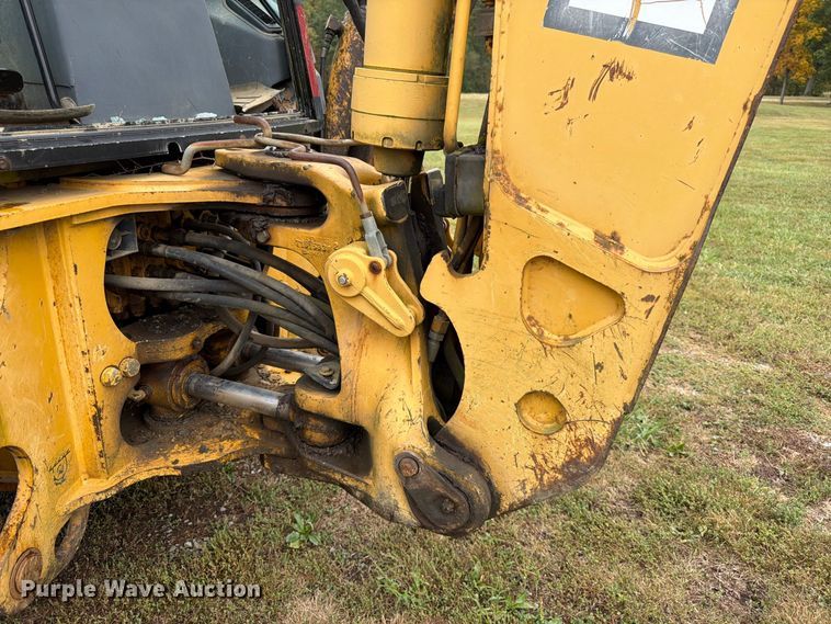 image for item FK3860 2004 John Deere 310SG backhoe