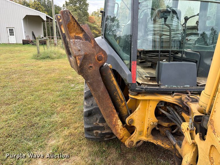 image for item FK3860 2004 John Deere 310SG backhoe