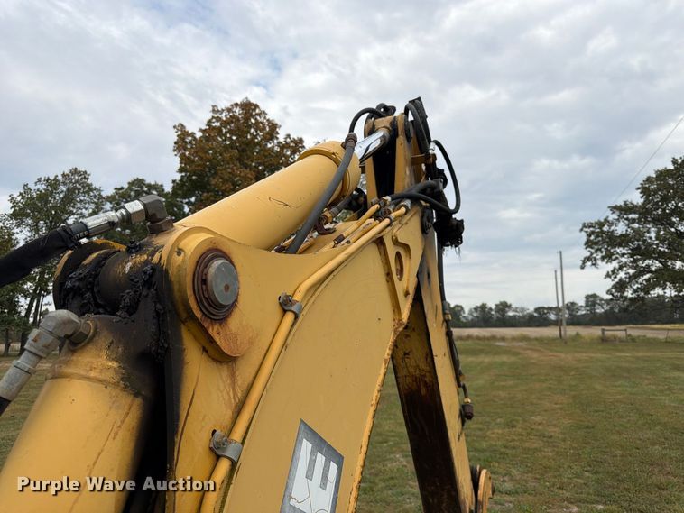 image for item FK3860 2004 John Deere 310SG backhoe