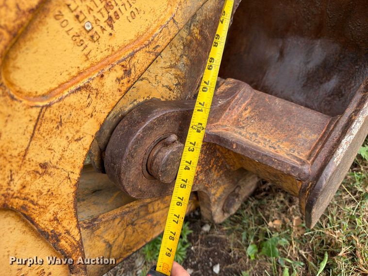 image for item FK3860 2004 John Deere 310SG backhoe