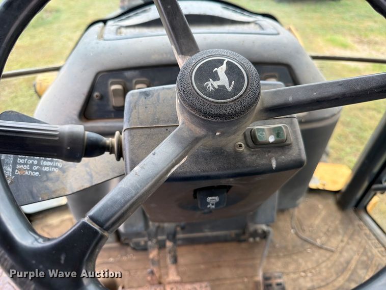 image for item FK3860 2004 John Deere 310SG backhoe