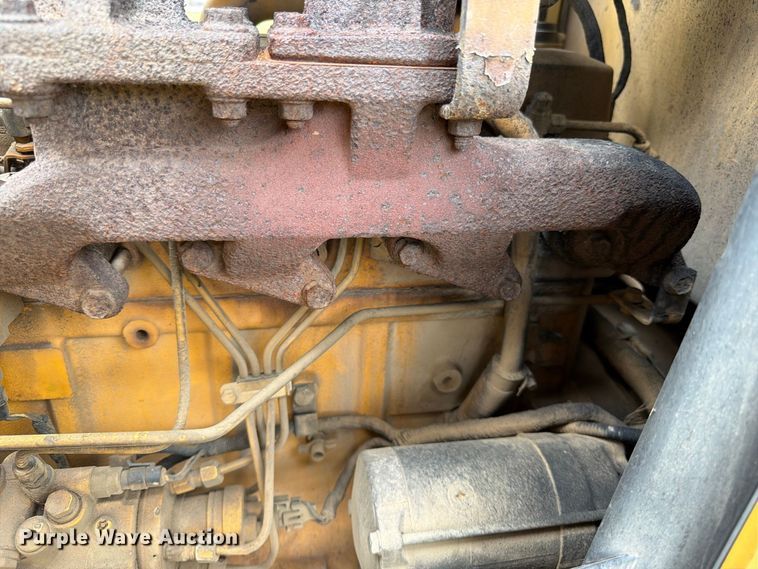 image for item FK3860 2004 John Deere 310SG backhoe