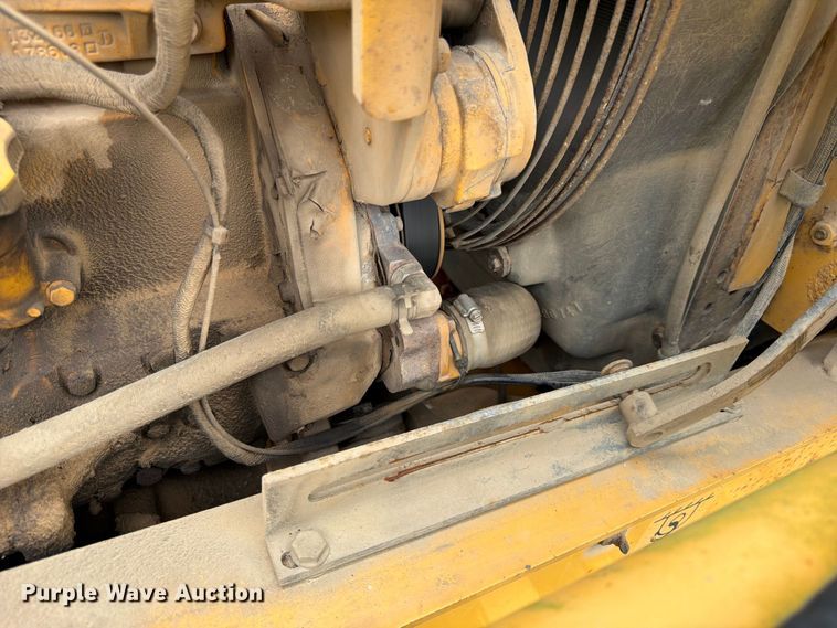 image for item FK3860 2004 John Deere 310SG backhoe
