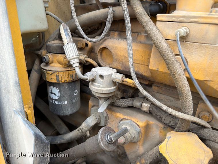 image for item FK3860 2004 John Deere 310SG backhoe