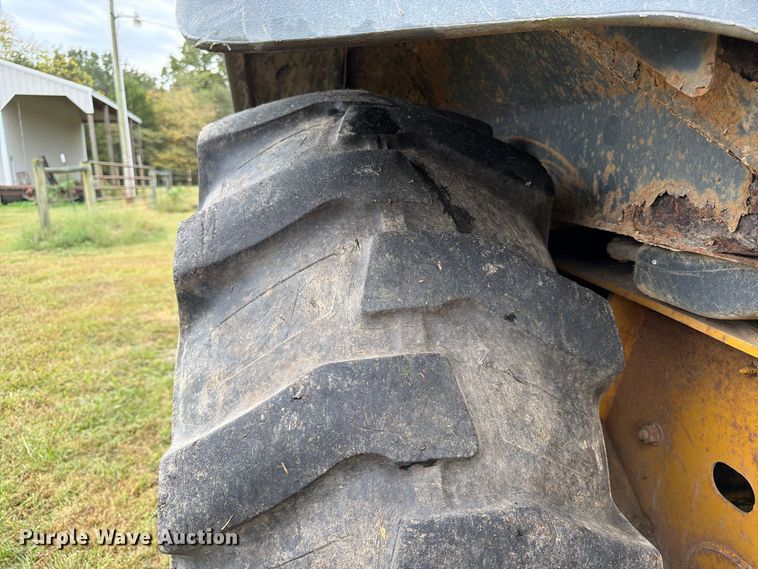 image for item FK3860 2004 John Deere 310SG backhoe
