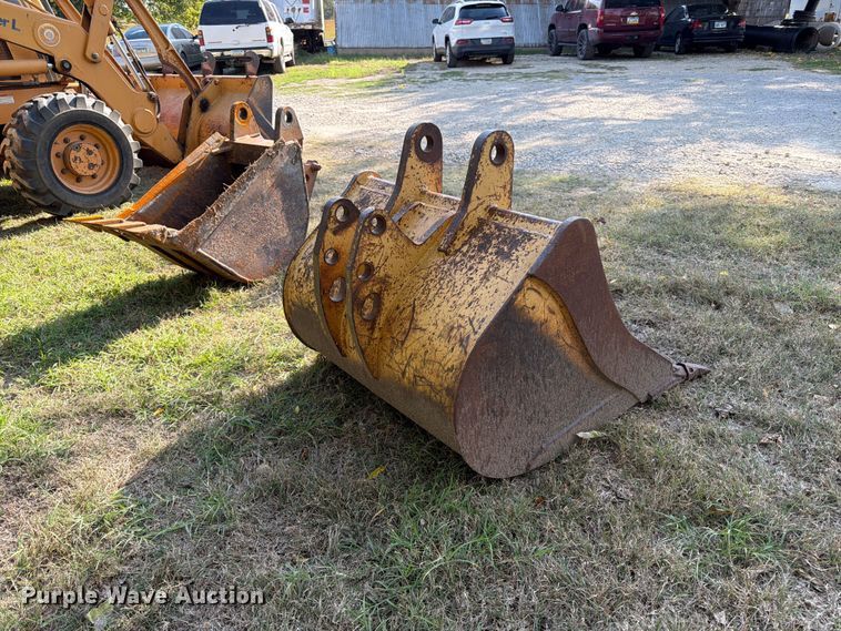 image for item FK3954 (2) backhoe buckets