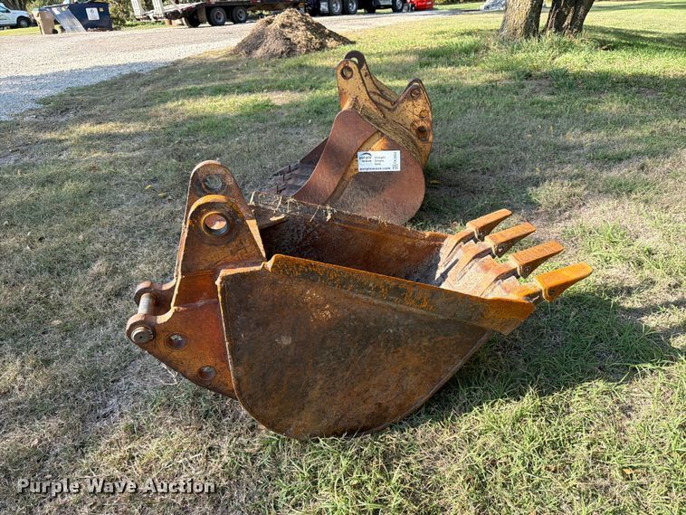 image for item FK3954 (2) backhoe buckets