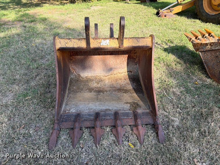 image for item FK3954 (2) backhoe buckets