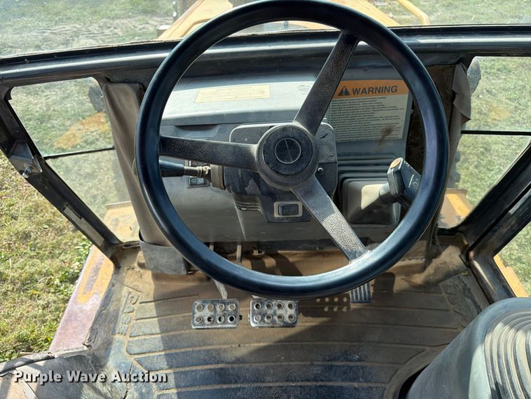 image for item FK3955 1998 Case 580 Super L Series II backhoe