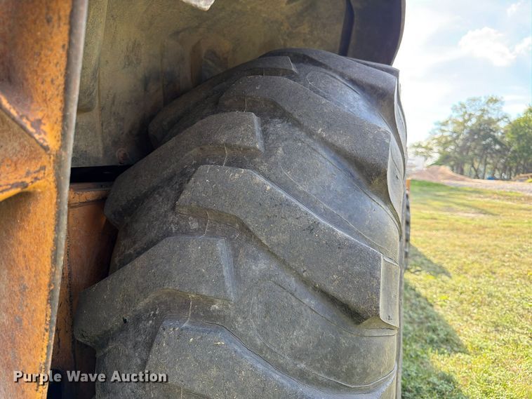 image for item FK3955 1998 Case 580 Super L Series II backhoe