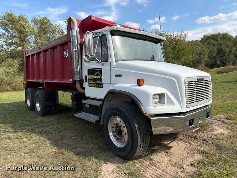image for item FK3957 2000 Freightliner FL80 dump truck