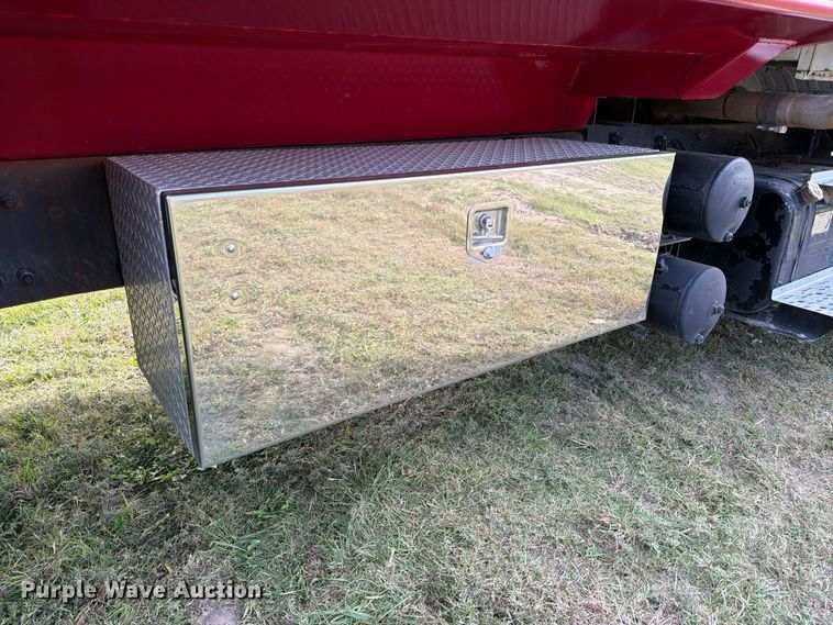 image for item FK3957 2000 Freightliner FL80 dump truck