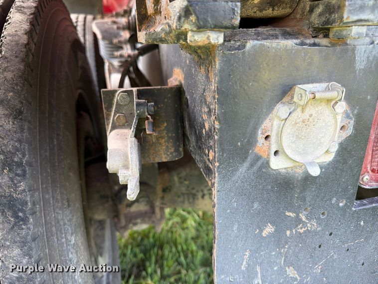 image for item FK3957 2000 Freightliner FL80 dump truck