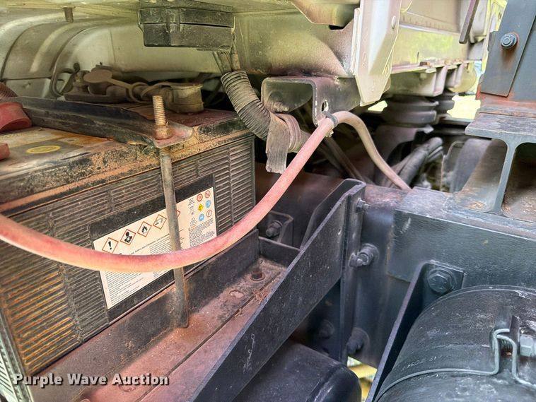 image for item FK3957 2000 Freightliner FL80 dump truck