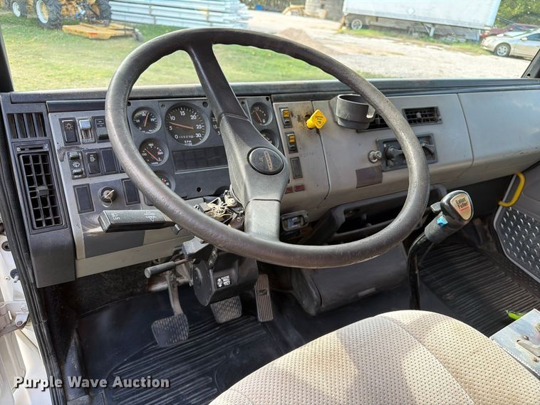 image for item FK3957 2000 Freightliner FL80 dump truck
