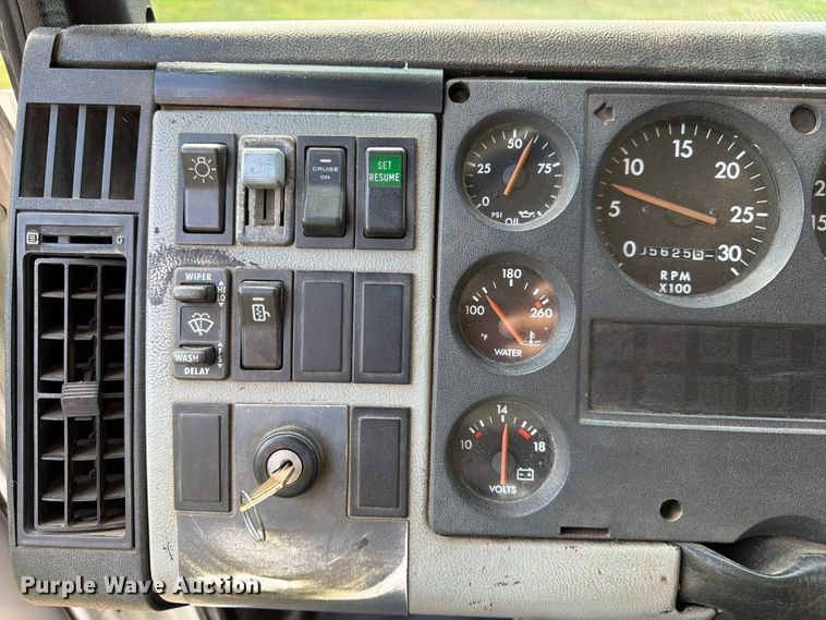 image for item FK3957 2000 Freightliner FL80 dump truck