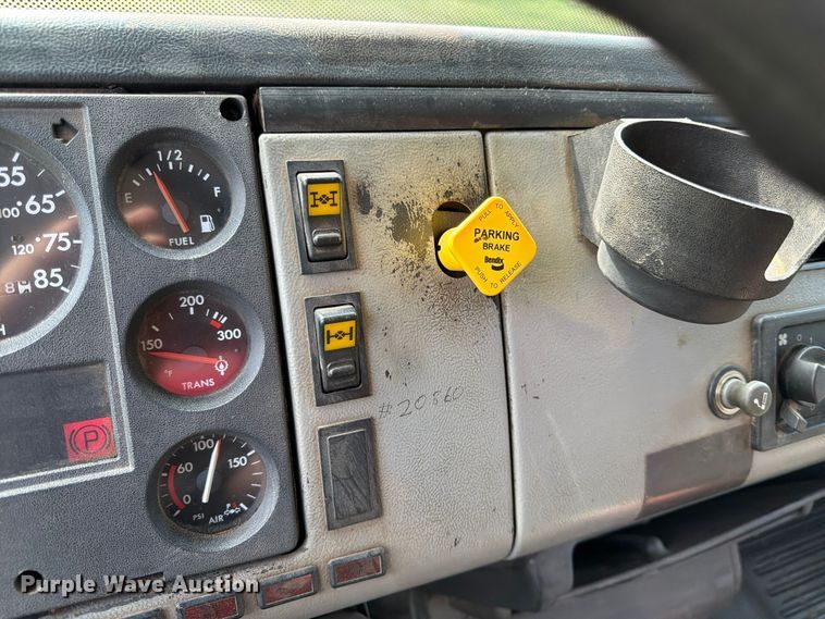 image for item FK3957 2000 Freightliner FL80 dump truck