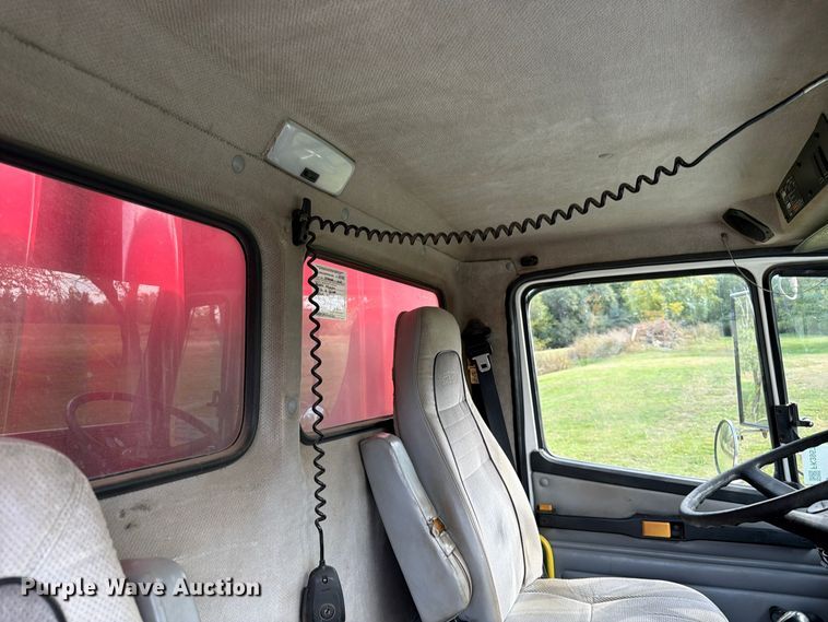 image for item FK3957 2000 Freightliner FL80 dump truck
