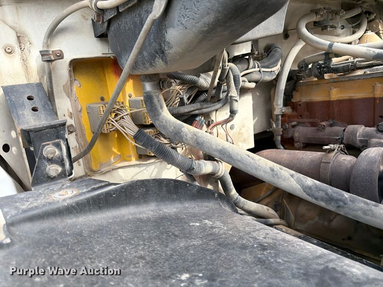 image for item FK3957 2000 Freightliner FL80 dump truck