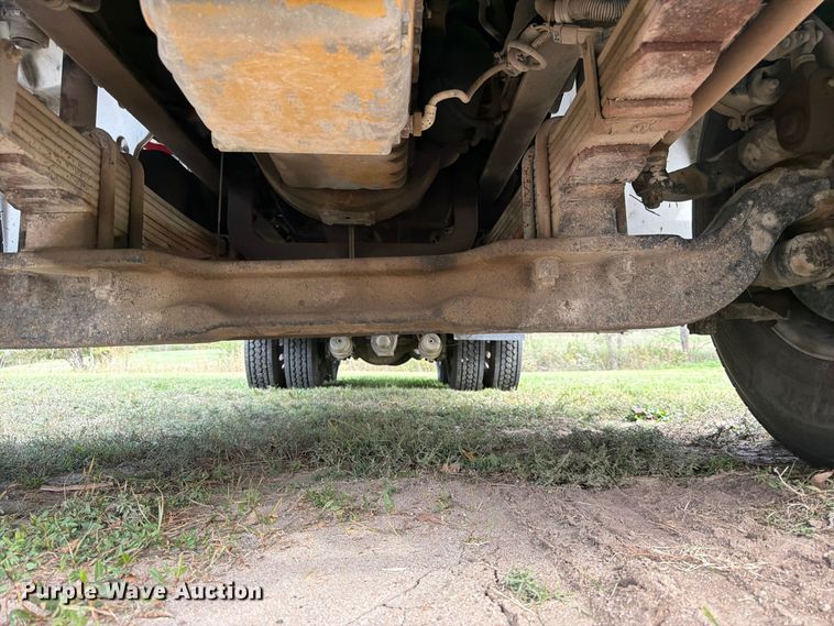 image for item FK3957 2000 Freightliner FL80 dump truck