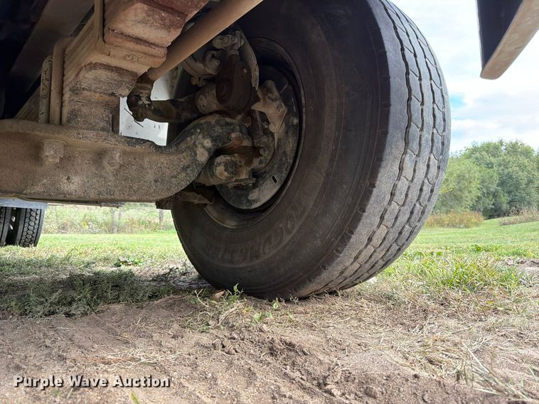 image for item FK3957 2000 Freightliner FL80 dump truck