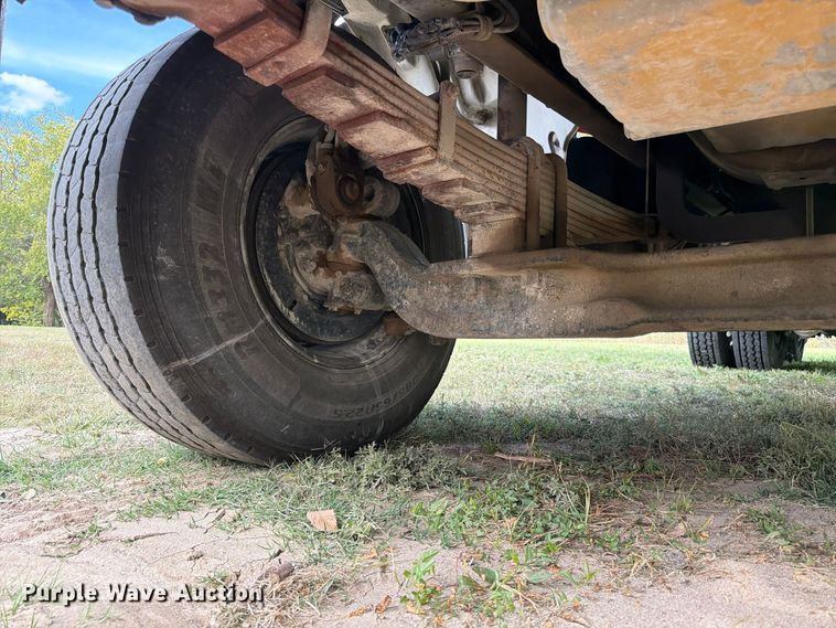 image for item FK3957 2000 Freightliner FL80 dump truck