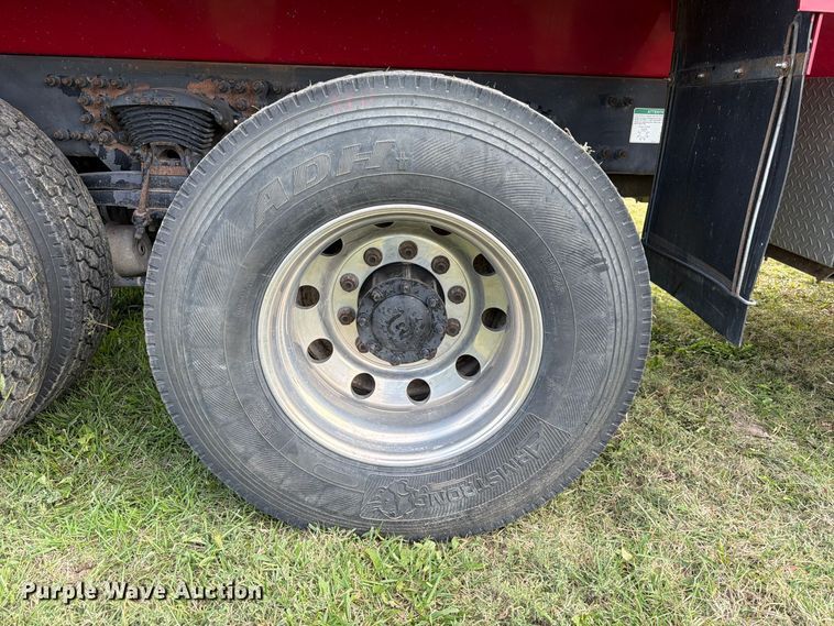 image for item FK3957 2000 Freightliner FL80 dump truck