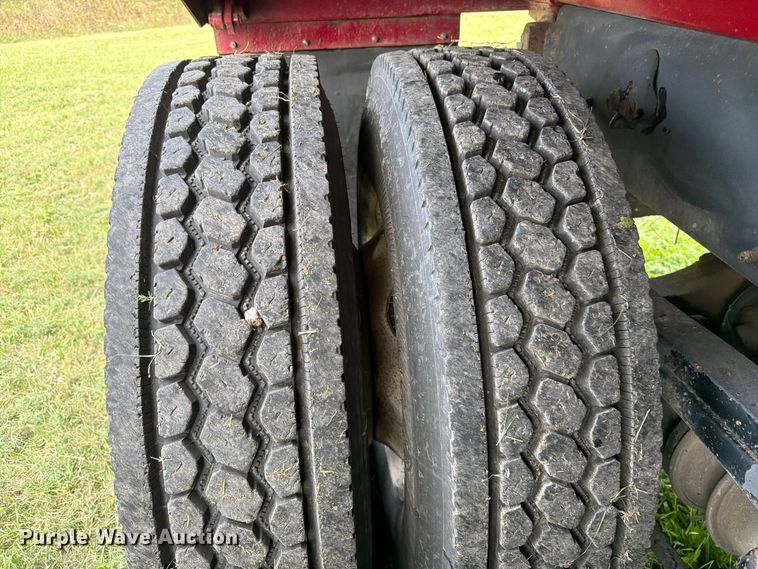 image for item FK3957 2000 Freightliner FL80 dump truck